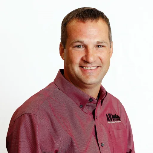 Ryan Place profile picture